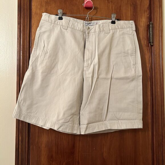 Old Navy Khaki Shorts Ultimate Slim Men's Beige Flat Front Bermuda Chino Size 36 - Picture 1 of 7